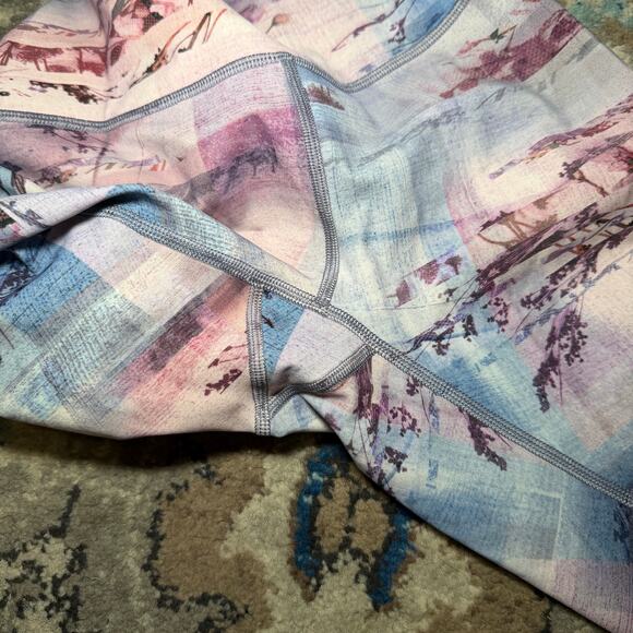 luluemon wunder under crop 6 - Picture 2 of 5